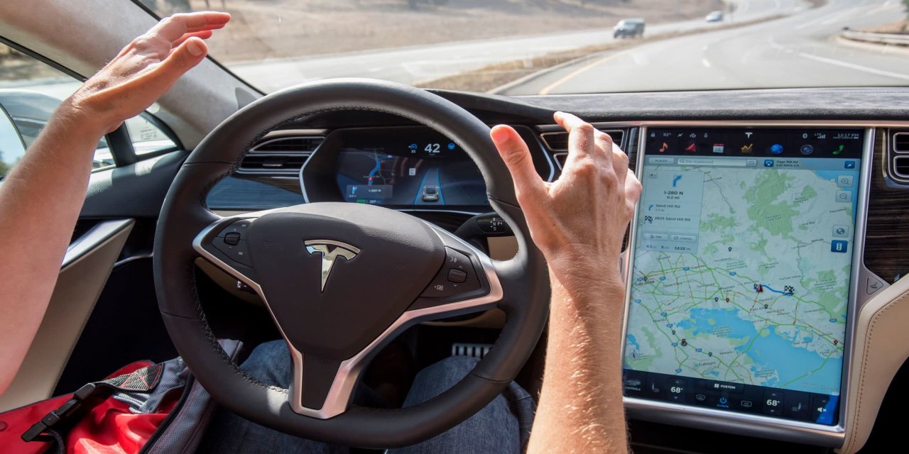 “Otopilot özellikli Tesla araçlar ölümlü kazalara karıştı”