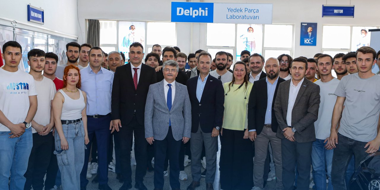 Delphi, İzmir’de açtığı laboratuvarla eğitime destek olacak