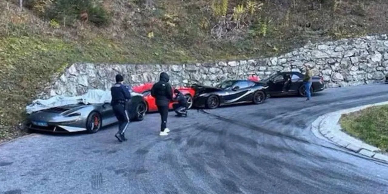 Dünyanın en pahalı trafik kazası! 2 Ferrari, 1 McLaren, 1 Bentley çarpıştı