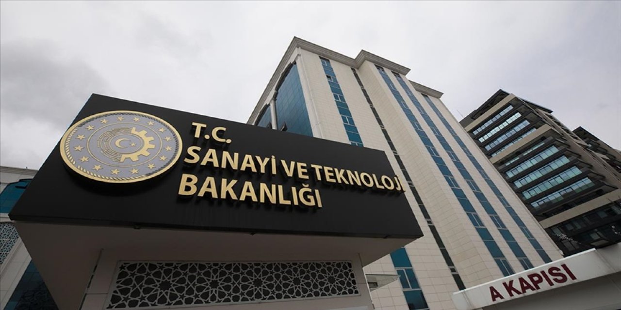 Sanayi Bakanlığı’ndan otomotiv güvenliği için 4 yeni yönetmelik