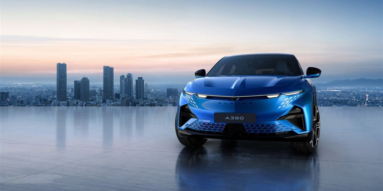 Sportif model Alpine A390’ın dünya lansmanı yapıldı