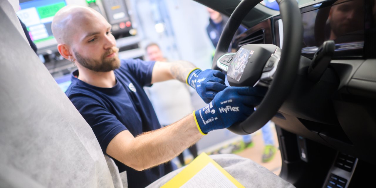 Volkswagen'den kritik uyarı! Binlerce araç geri çağrılıyor