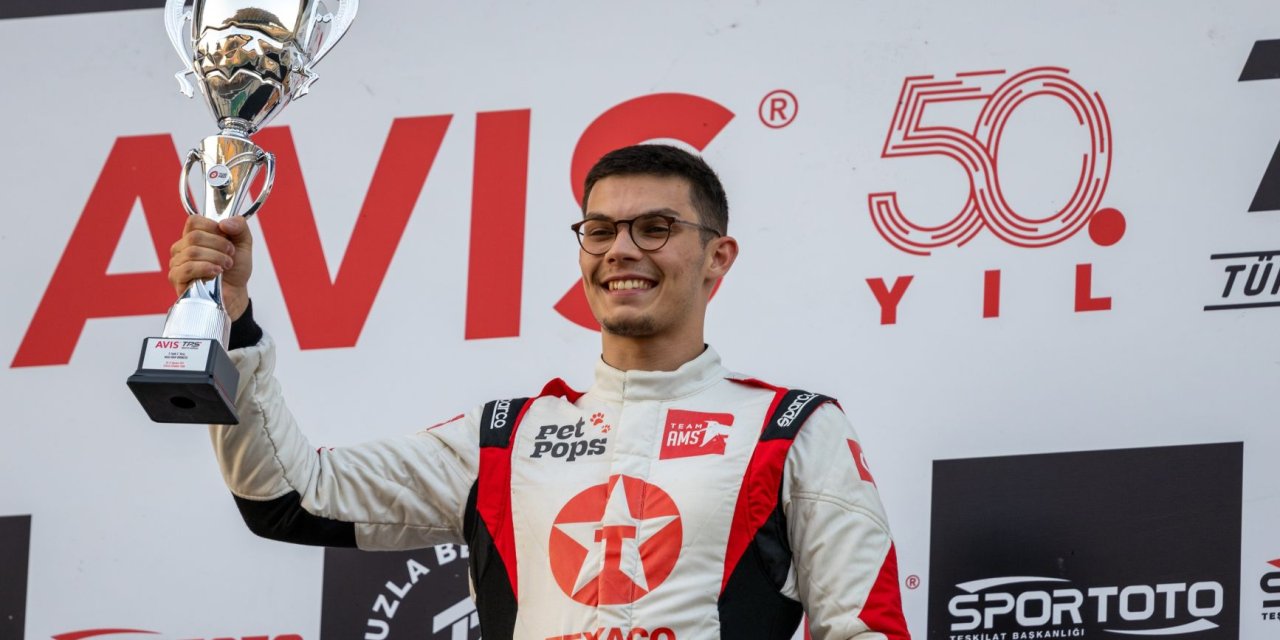 Zekai Özen Tosfed İstanbul Park F1 pistindeki yarışları açık farkla aldı