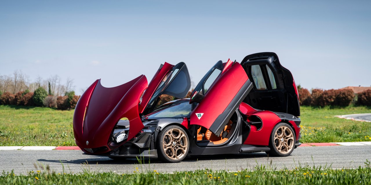 Alfa Romeo’nun Efsane Modeli 33 Stradale Kuzey Amerika’da Sahne Aldı