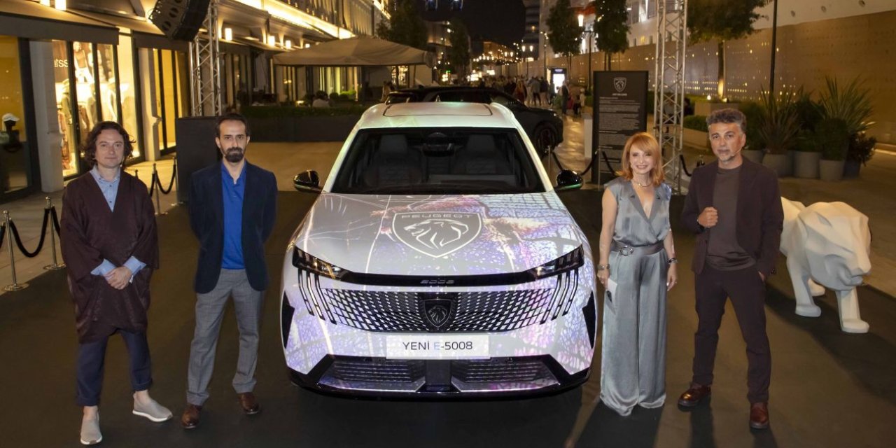 Galataport, Peugeot E-5008 sanat eserine dönüştü