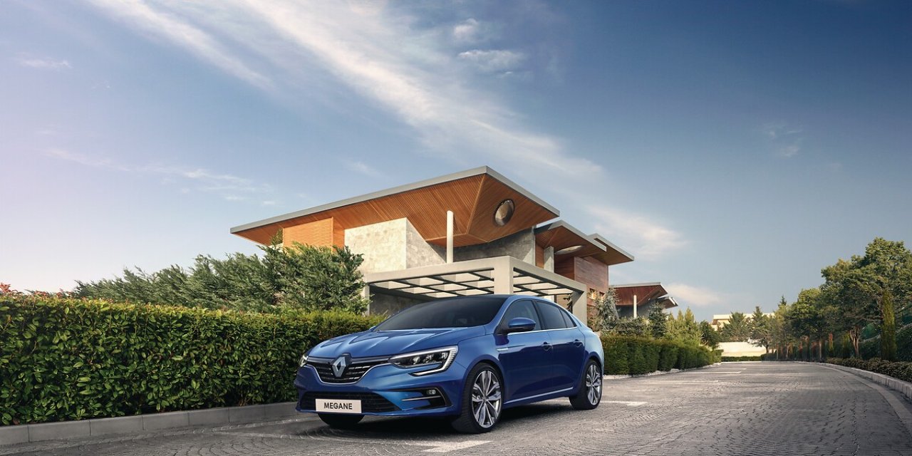 Renault, yine zirvenin sahibi