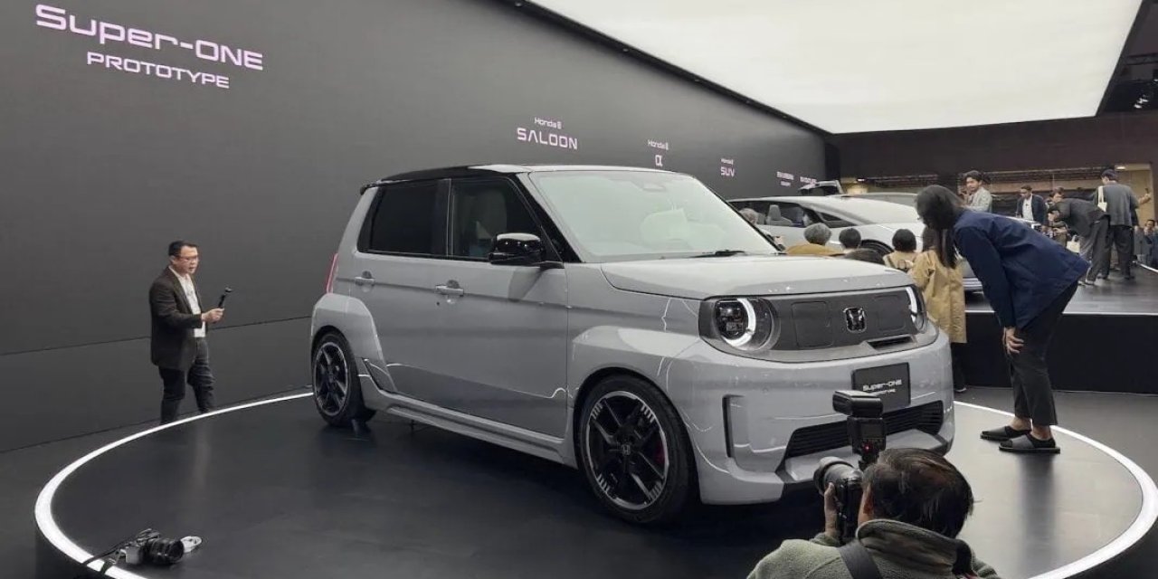 En ucuz ve en küçük elektrikli otomobil podyuma çıktı