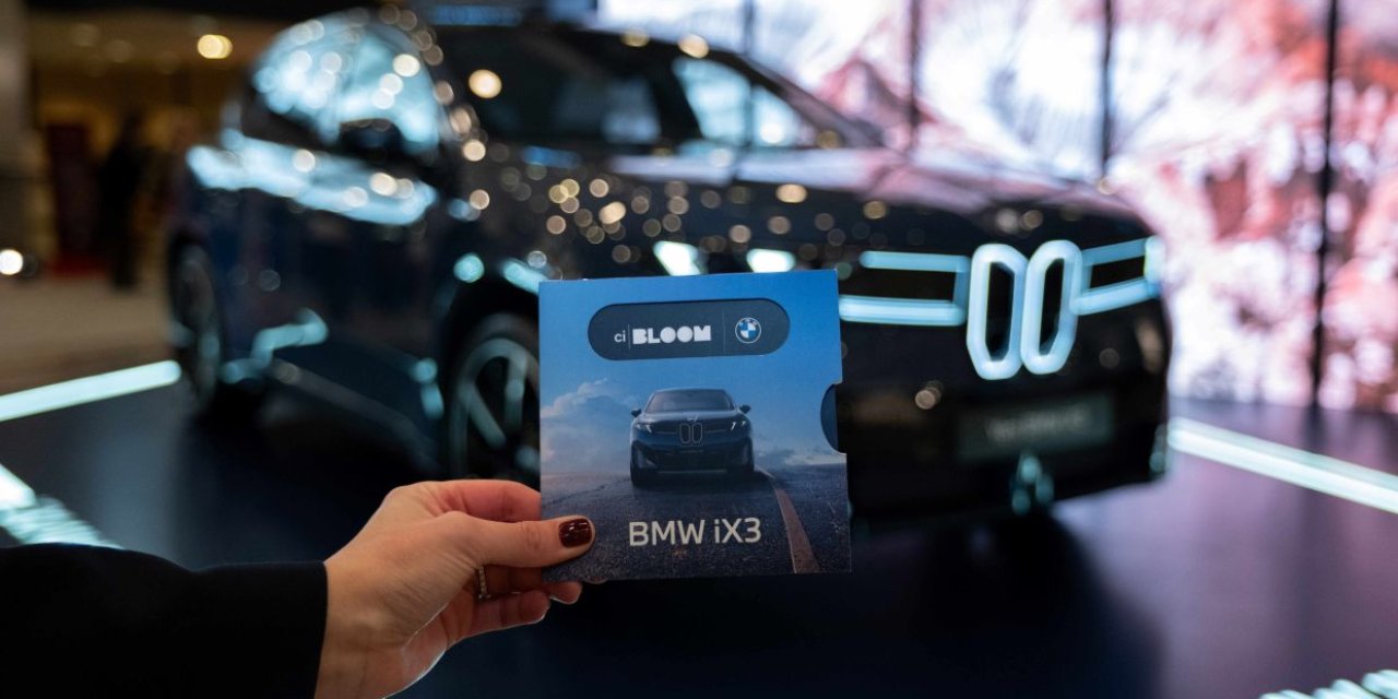 Yeni BMW iX3, CI Bloom’da Sanatseverlerle Buluştu
