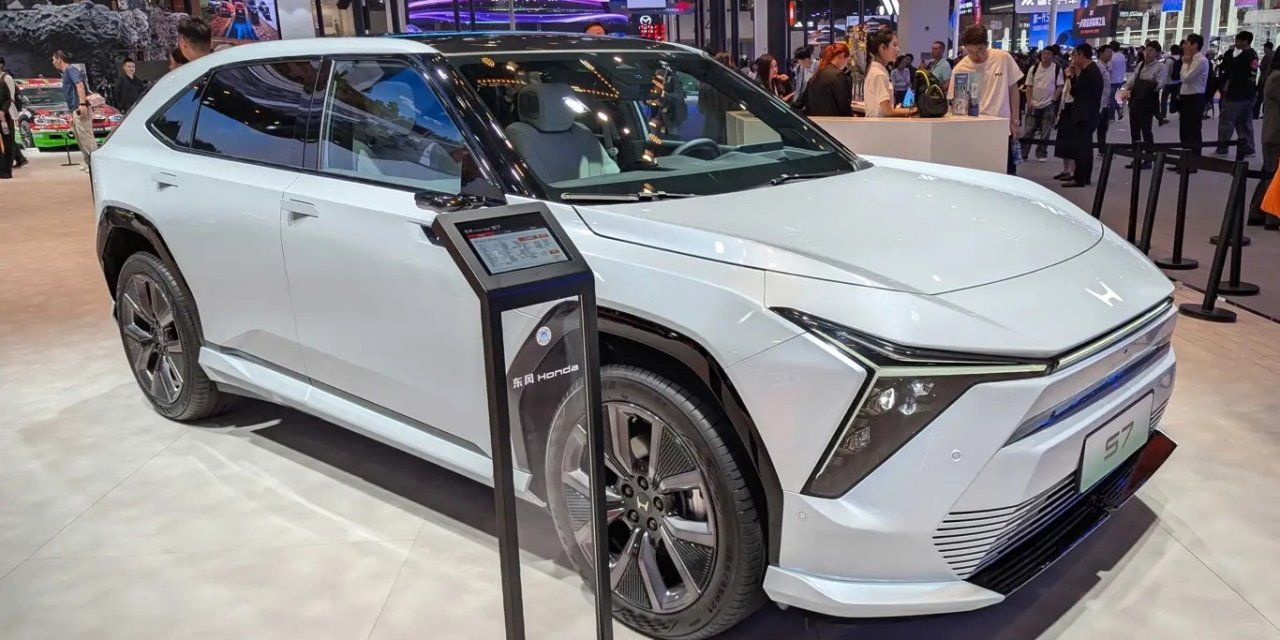 Honda, yeni elektriklisi S7 crossover ve SUV modelleriyle sahne aldı