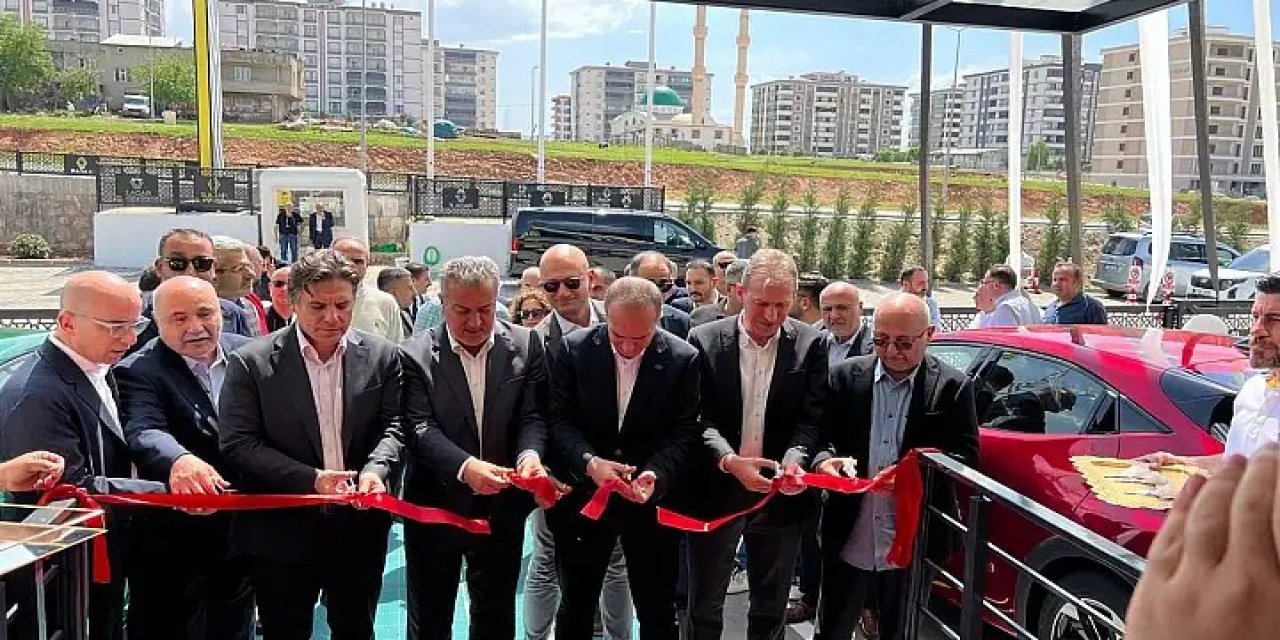 Renault & Dacia Bahaeddin Acar Bayisi Siirt'te Hizmete Gİrdi