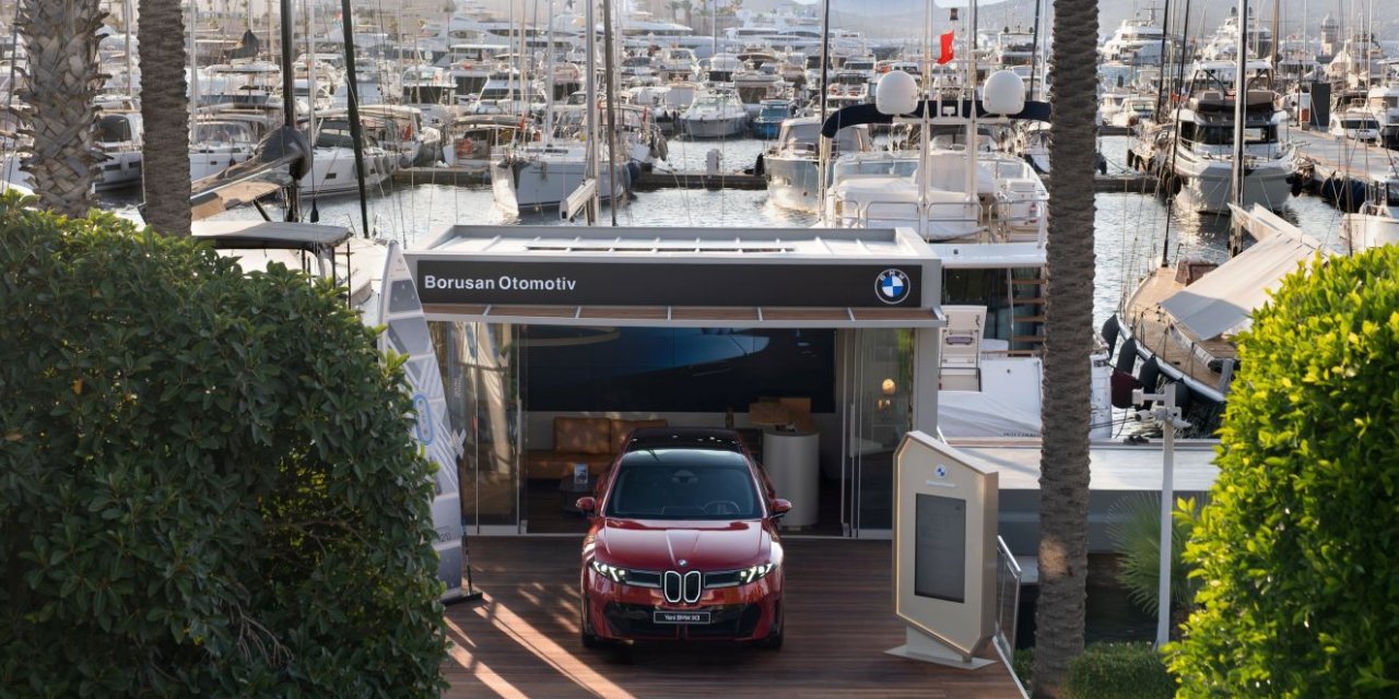 Yeni BMW iX3, deneyimlemeniz için  Yalıkavak Marina’da