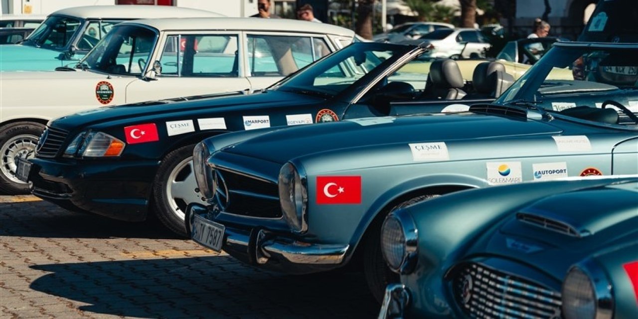 Klasik otomobilciler, Çeşme etabında buluştu