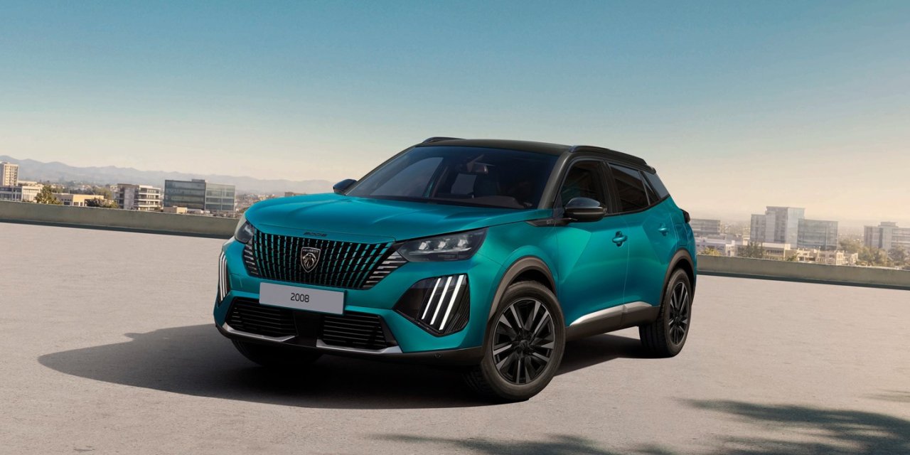PEUGEOT 2008, yeni iyonya mavi gövdesi ile yollarda