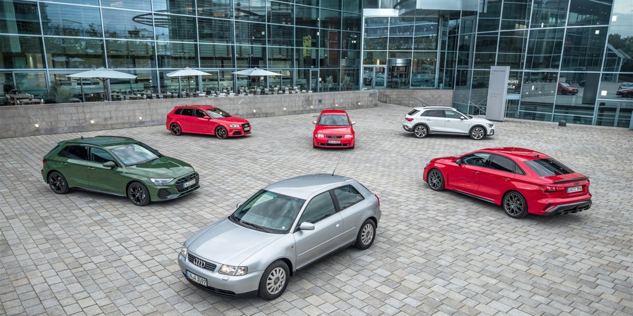 Premium kompakt sınıfın öncülerinden Audi A3 30 yaşında