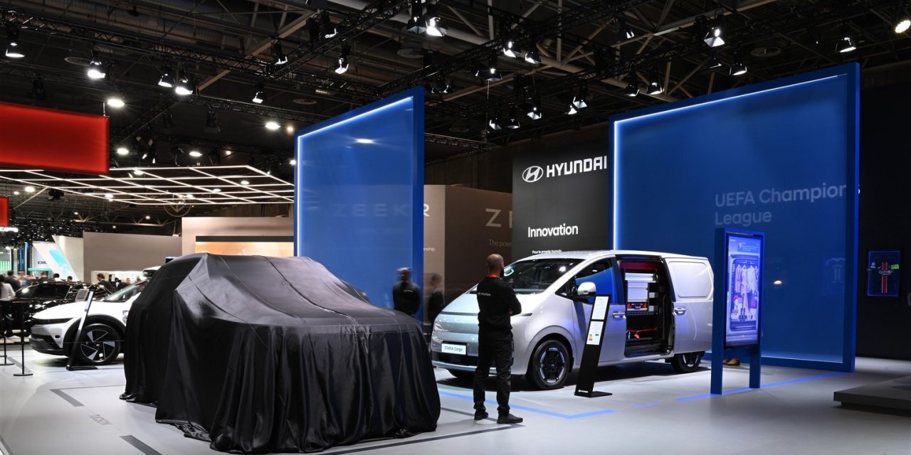 Hyundai, Yeni BAYON ve TUCSON’u Paris'te görücüye çıkardı