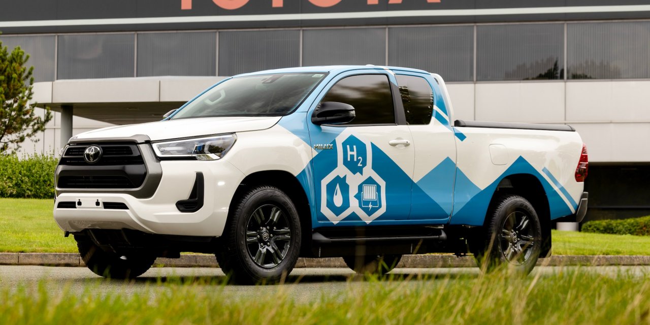 Toyota Hidrojen Yakıt Hücreli  Hilux Prototipini Gösterdi