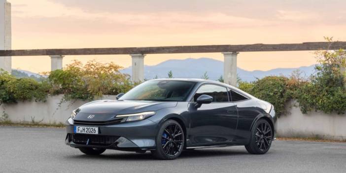 Honda’nın sportif temsilcisi Prelude,  hibrit gücüyle yollarda