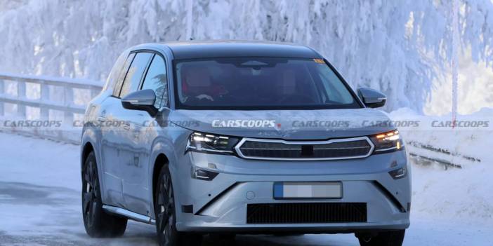 Skoda'nın 7 koltuklu elektrikli SUV'u Peaq