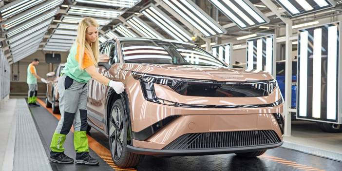 Škoda’nın Elektrikli Amiral Gemisi SUV’u Peaq’in Seri Üretimi Başladı