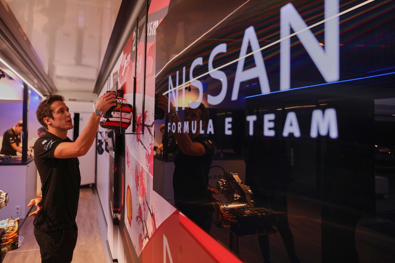 nissan-formula-egeneral-010.jpg