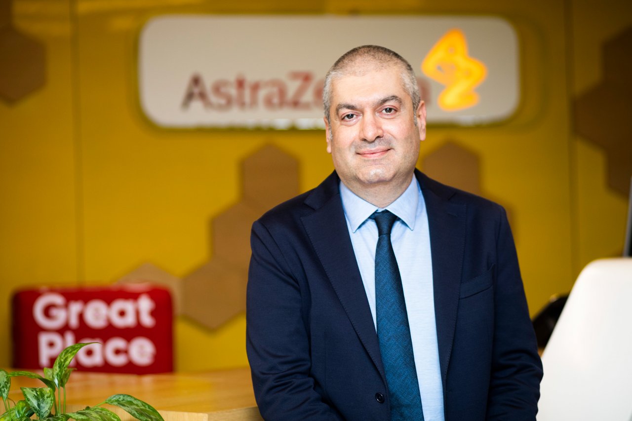 astrazeneca-turkiye-ulke-baskani-ecz-serkan-baris.jpg