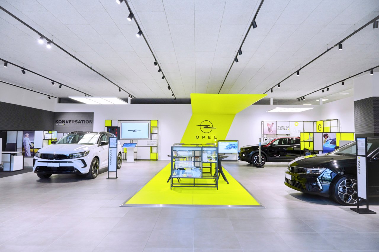 opel-yeni-showroom-konsepti-4.jpg