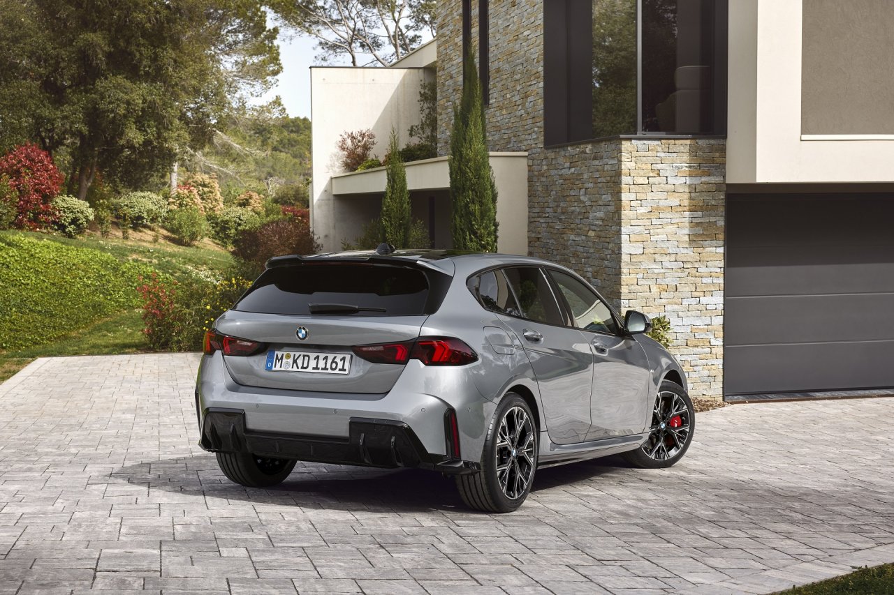 yeni-bmw-i20-3.jpg