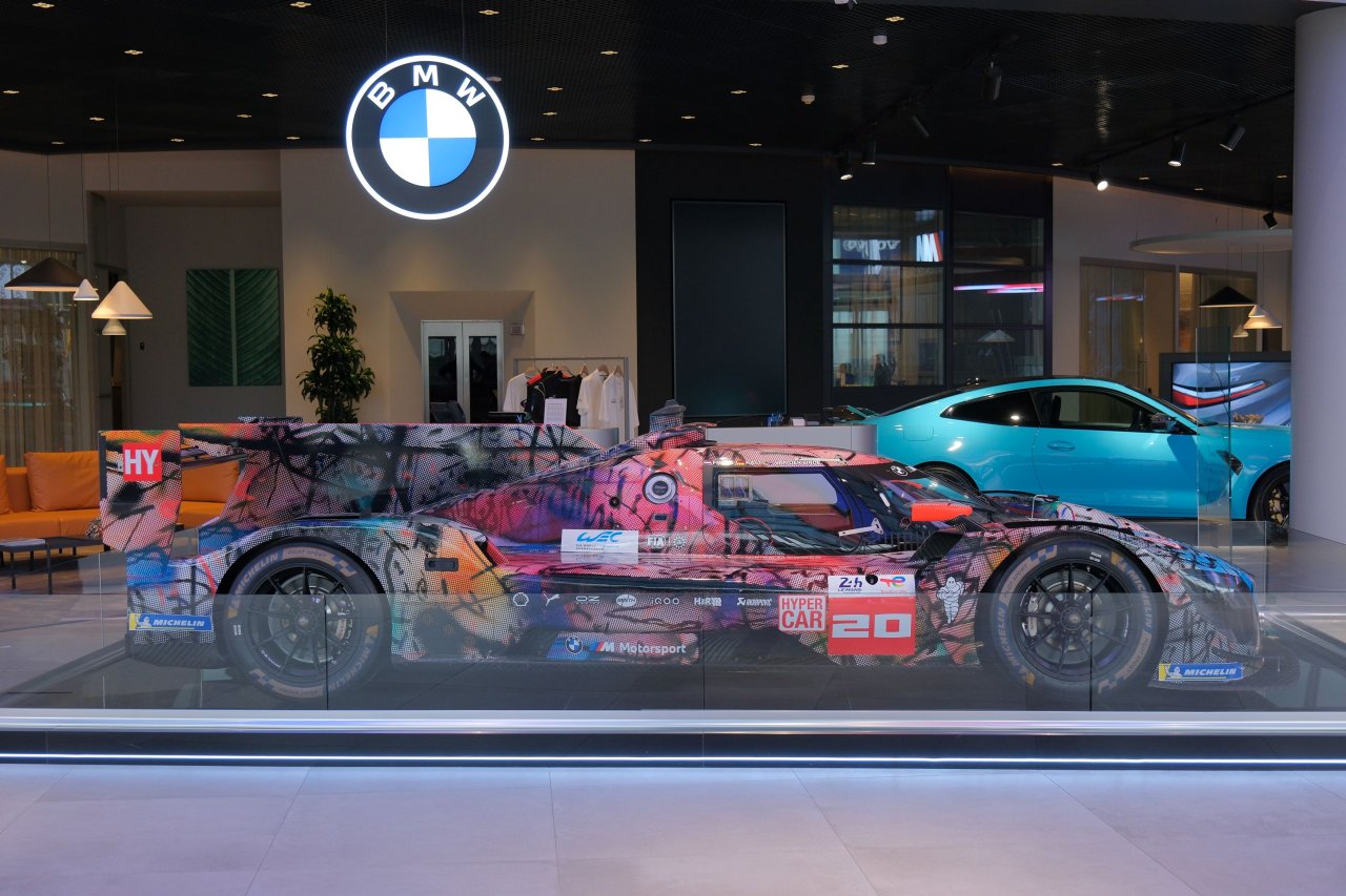 bmw-m-hybrid-v8-20-bmw-art-car.jpg