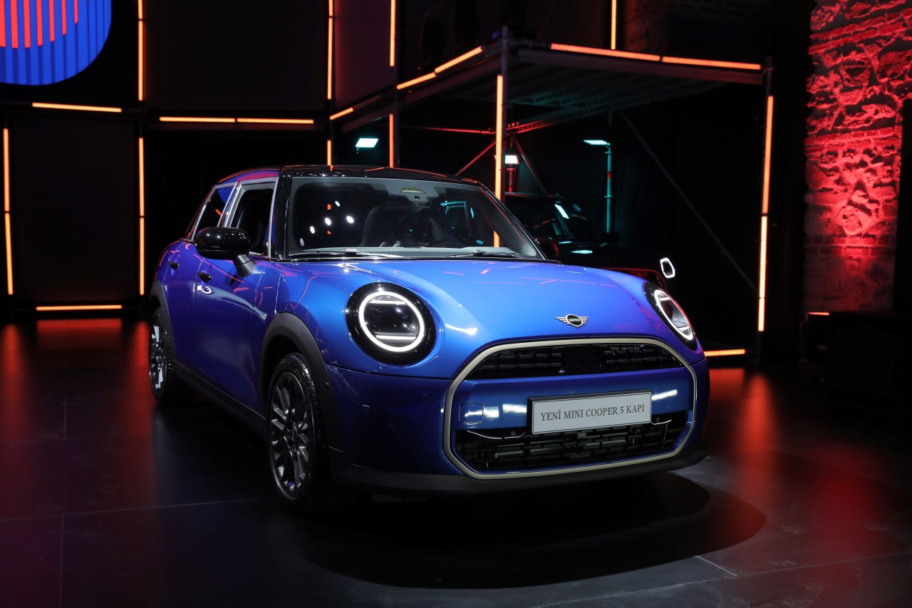 yeni-mini-cooper-5-kapi.jpg