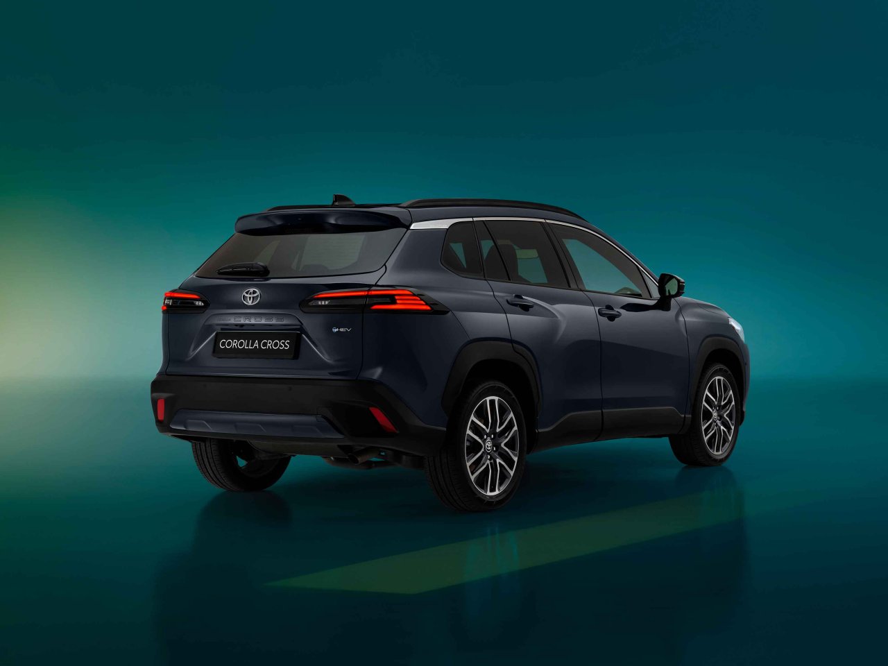 yeni-toyota-corolla-cross-hybrid-2.jpg