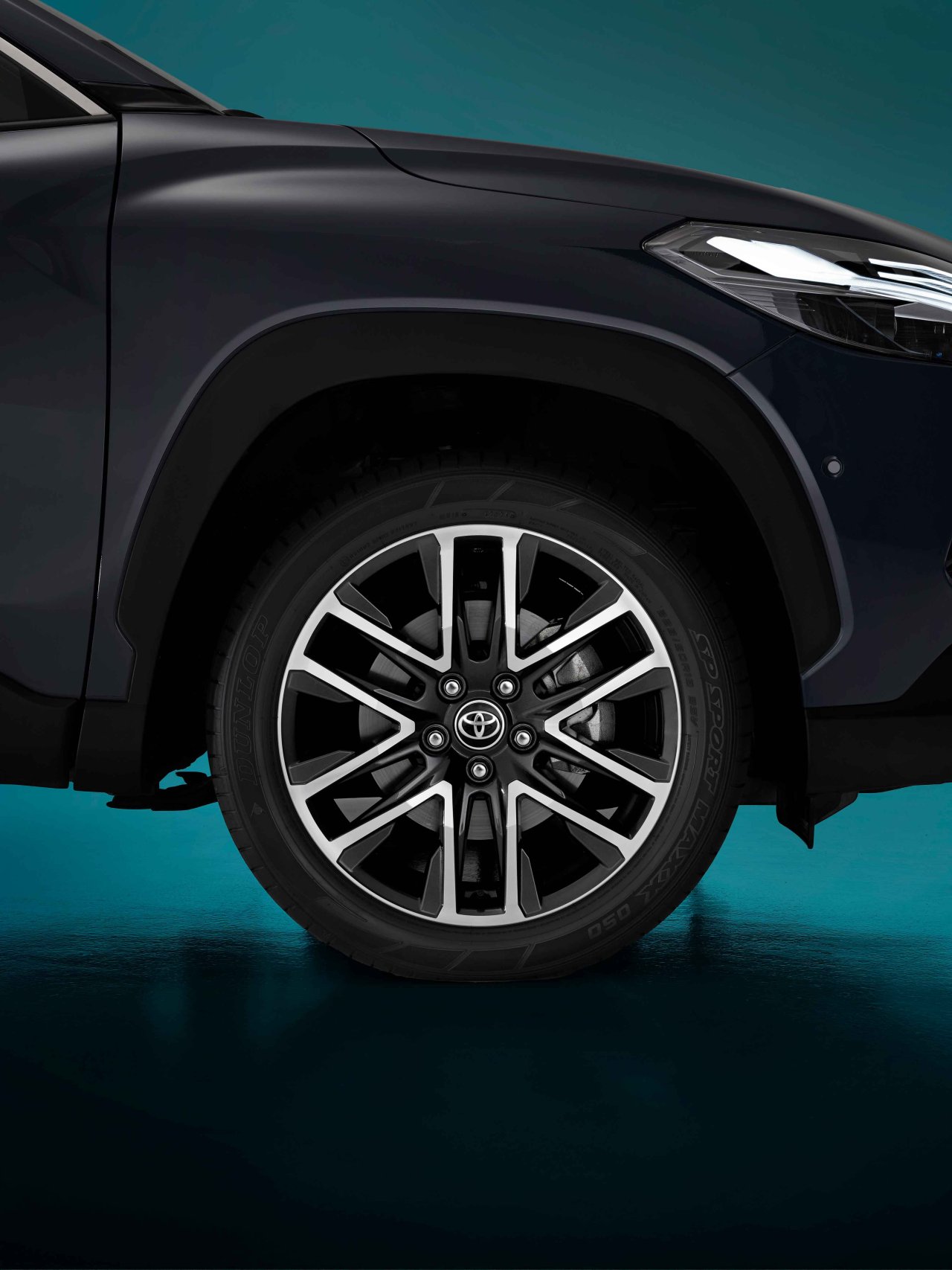 yeni-toyota-corolla-cross-hybrid-7.jpg