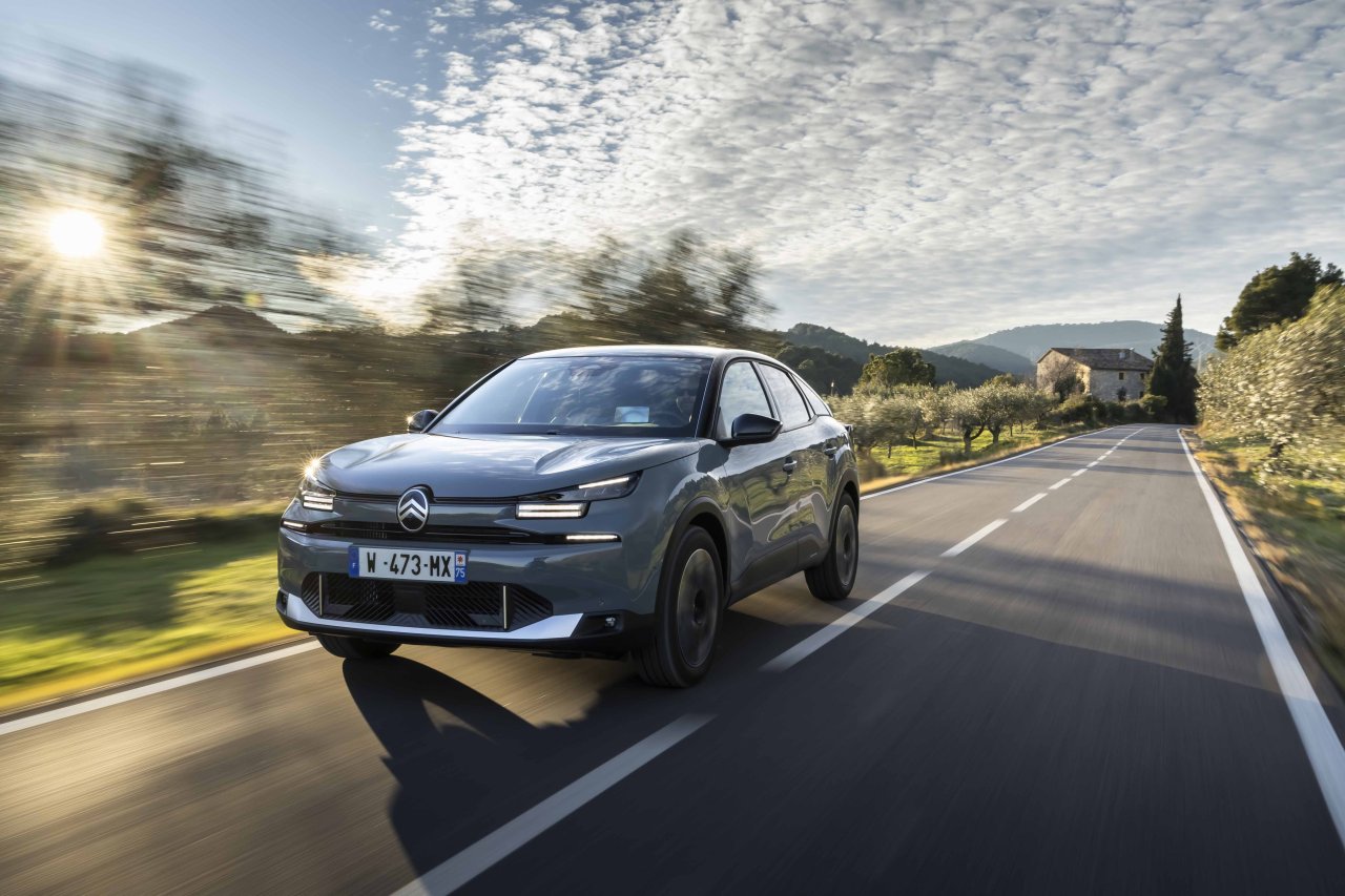 yeni-citroen-c4.jpg