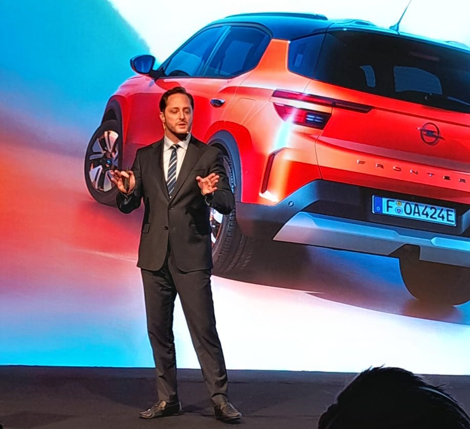opel-yigit-yantac.jpg