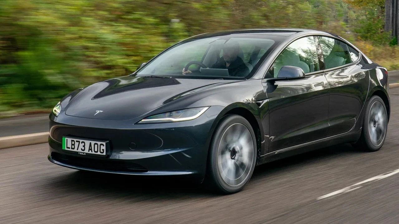 tesla-model-3-e6u3.webp