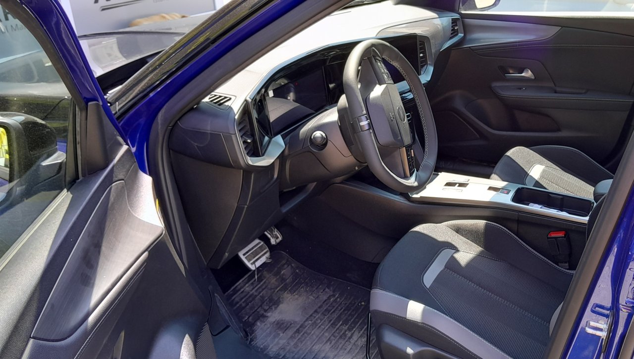 opel-makyajli-mokka-6.jpg