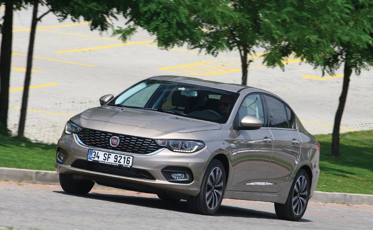 fiat-egea-sedan-1-6-m-jet-001.jpg