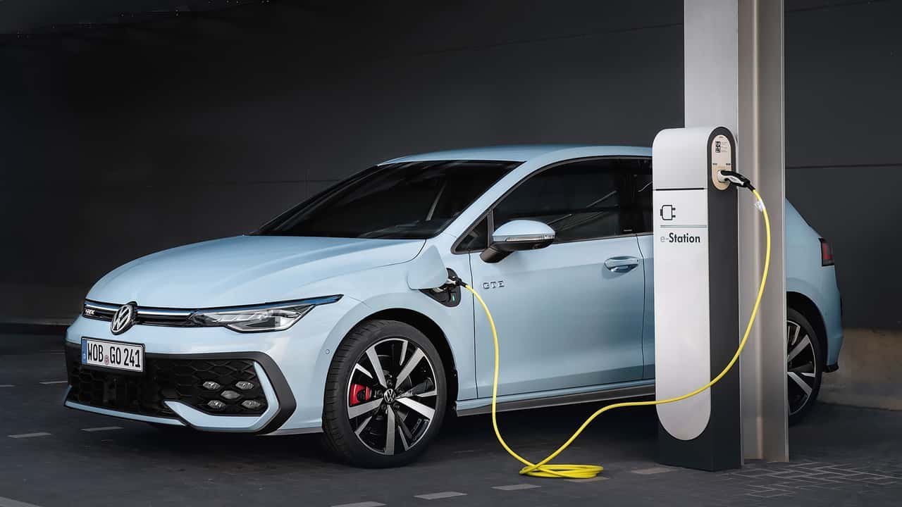 vw-golf-phev.jpg
