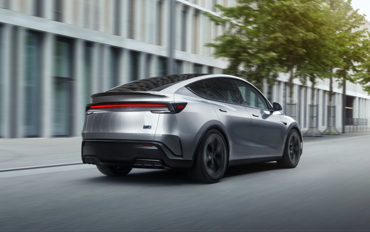 tesla-model-y-performance.jpg