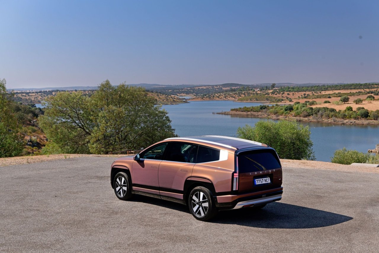 ioniq-9-ncap-ten-be-y-ld-z-ald-4.jpg