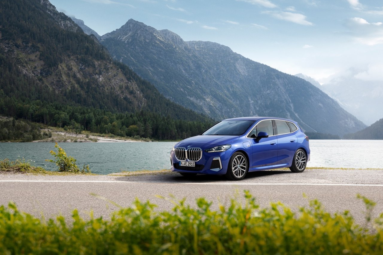 bmw-230e-xdrive-active-tourer-plug-in-hybrid.jpg