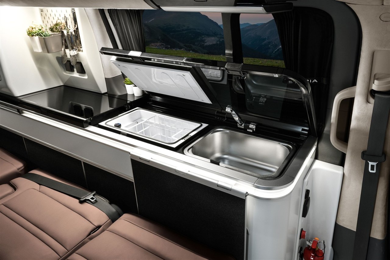 hyundai-staria-camper-concept-2.jpg
