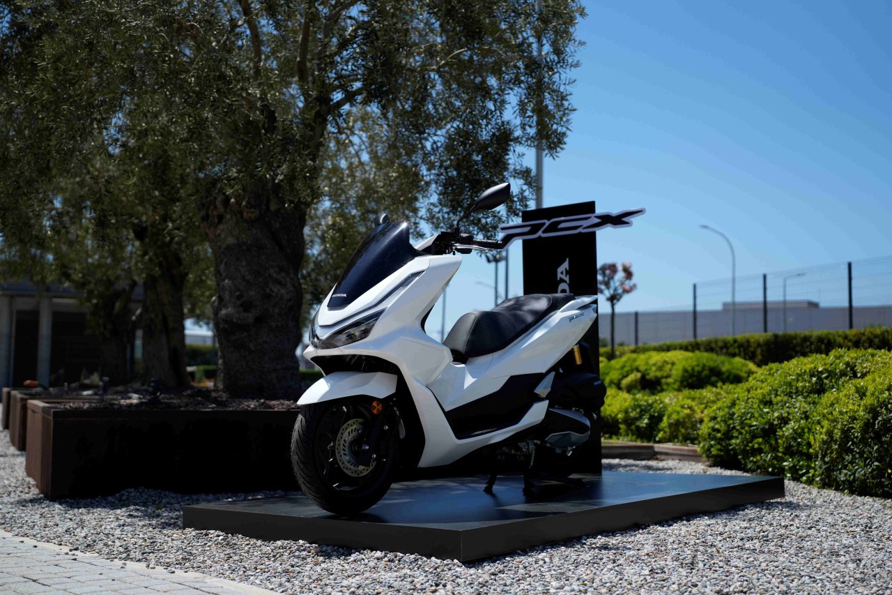 honda-pcx125-3.jpg