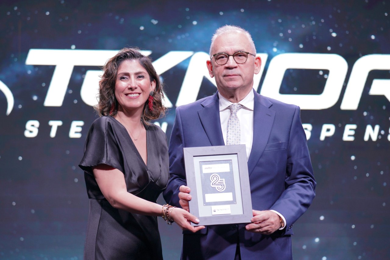 hannover-fairs-turkey-automechanika-istanbul-fuar-direktoru-ceyda-alp-ve-oib-yku-ve-fuarlar-komitesi-baskani-leon-kalma.jpg