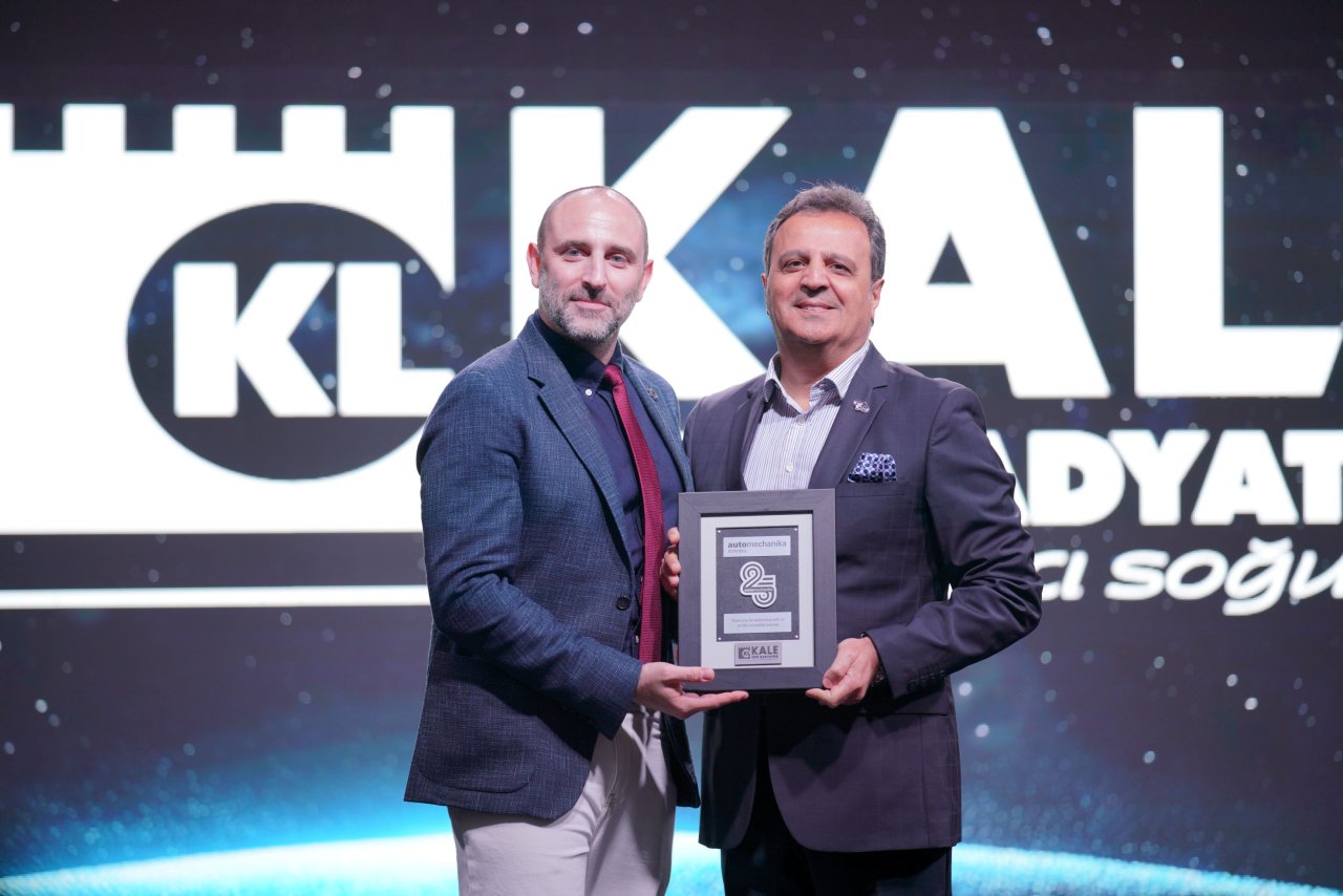 messe-frankfurt-automechanika-istanbul-fuar-direktoru-can-berki-ve-kale-oto-radyator-yku-hayati-kaya.jpg