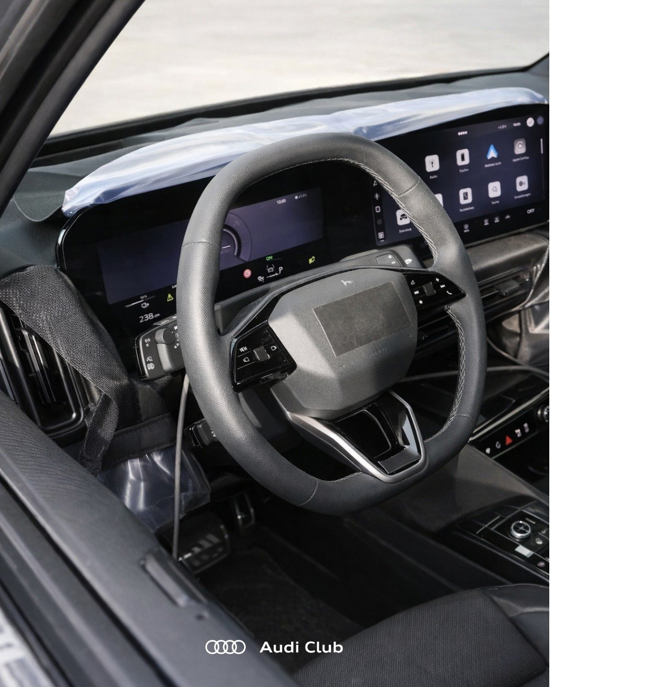 audi-a2-e-tron-kokpit.jpg