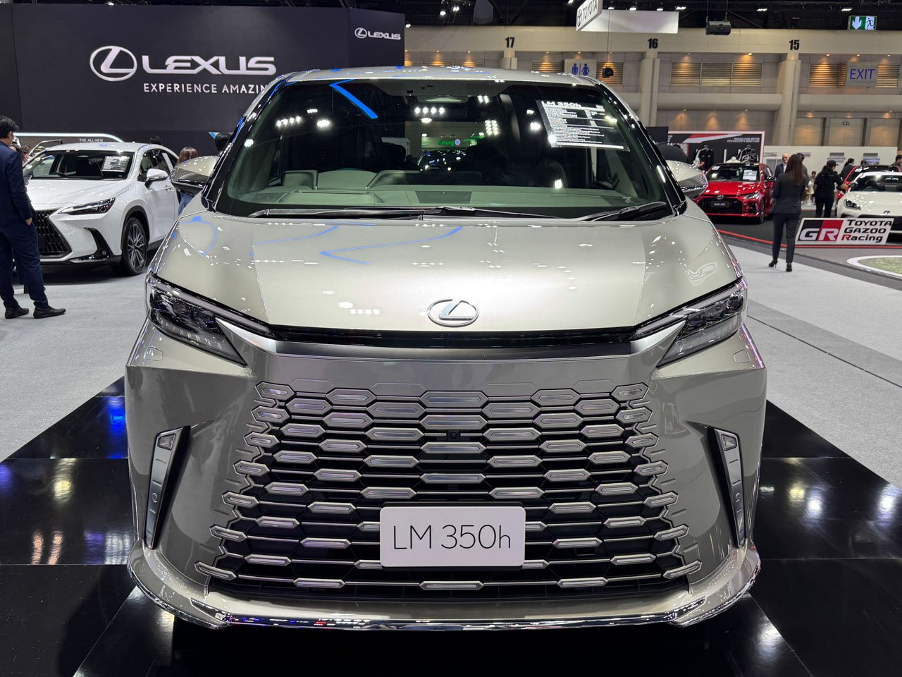 lexus-lm-hybrid-front.jpg