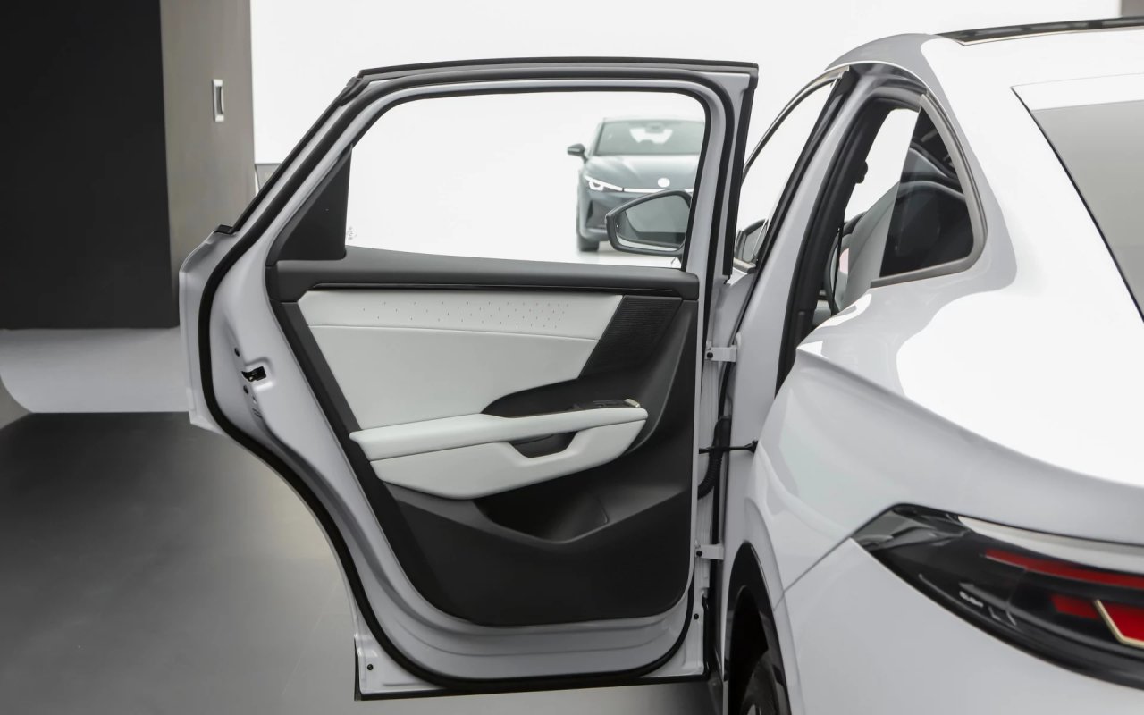 volkswagen-id-unyx3.webp