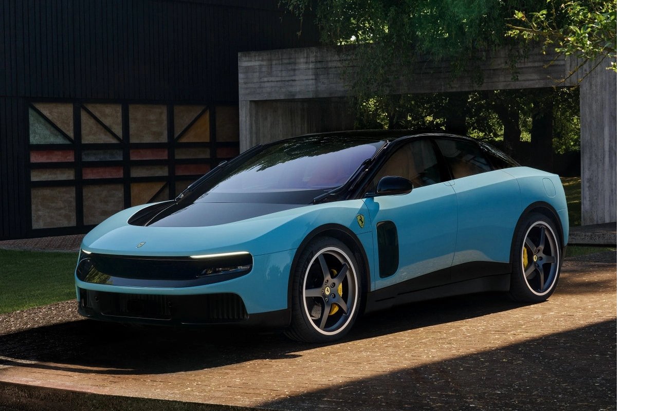 ferrari-luce.webp