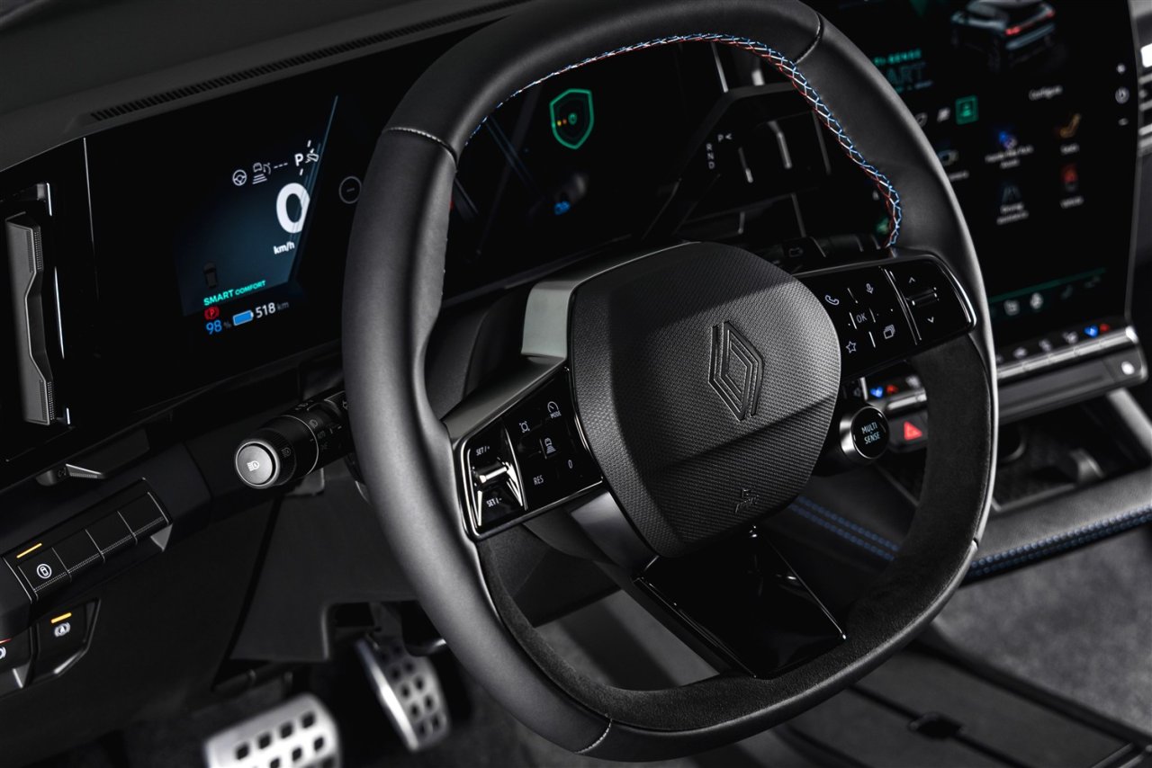 renault-megane-e-tech-1-10.jpg