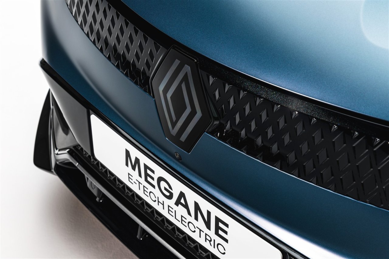 renault-megane-e-tech-1-7.jpg
